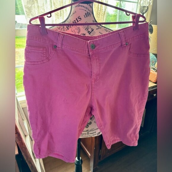 Lane Bryant Pink Bermuda Shorts with Stretch - Picture 2 of 3